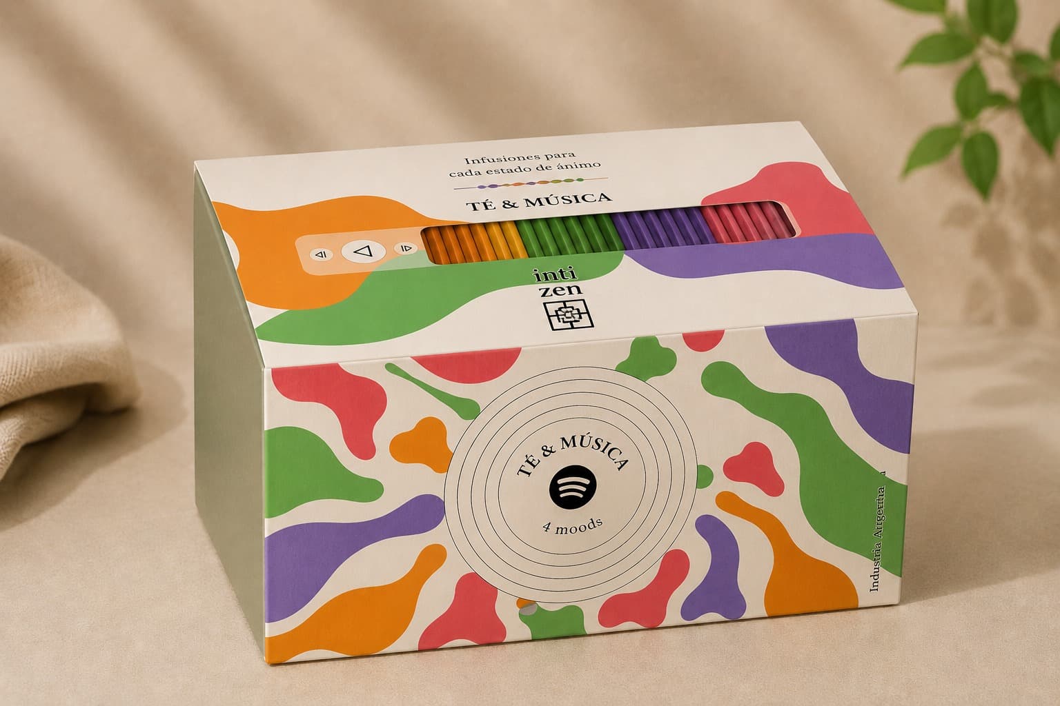 Caja Té & Música de Inti Zen: infusiones para cada estado de ánimo, con los sobres de colores asomando por la ventana